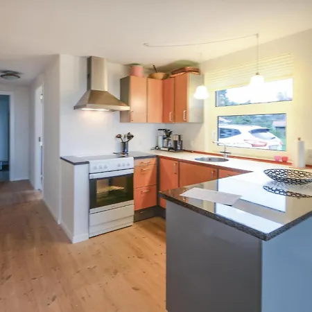 Nice Home In Ebeltoft With Wifi
