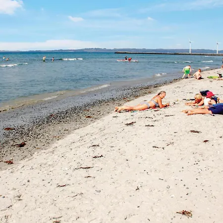 - 02 بيت للعطل *